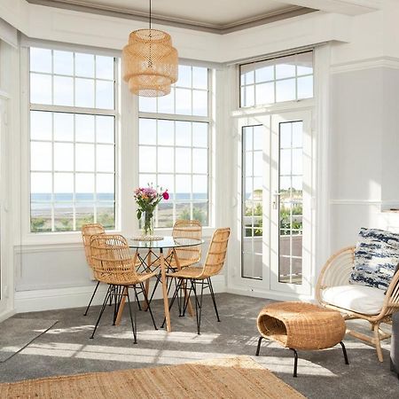A View Of The Bay- Panoramic Sea Views- Sleeps 4 Lejlighed Westgate-on-Sea Eksteriør billede