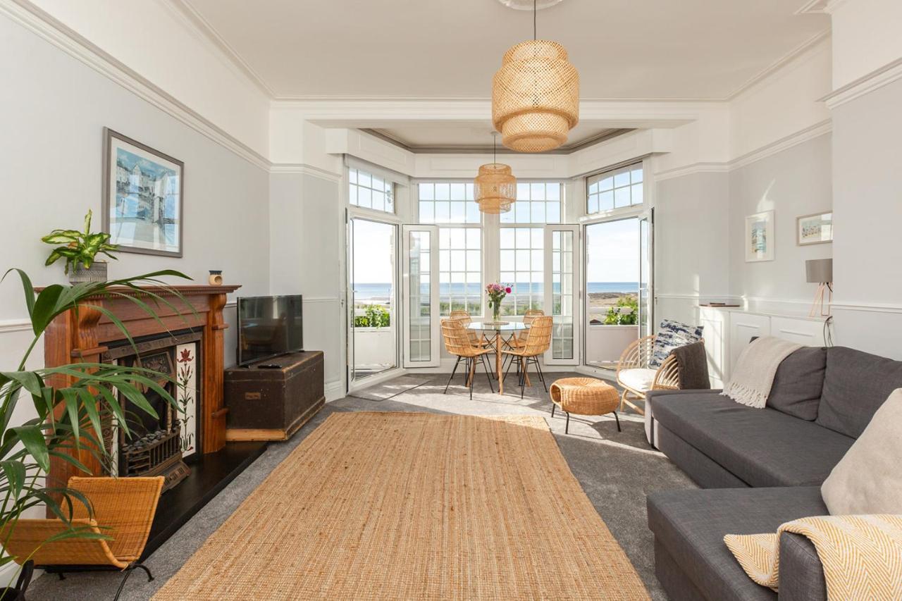 A View Of The Bay- Panoramic Sea Views- Sleeps 4 Lejlighed Westgate-on-Sea Eksteriør billede
