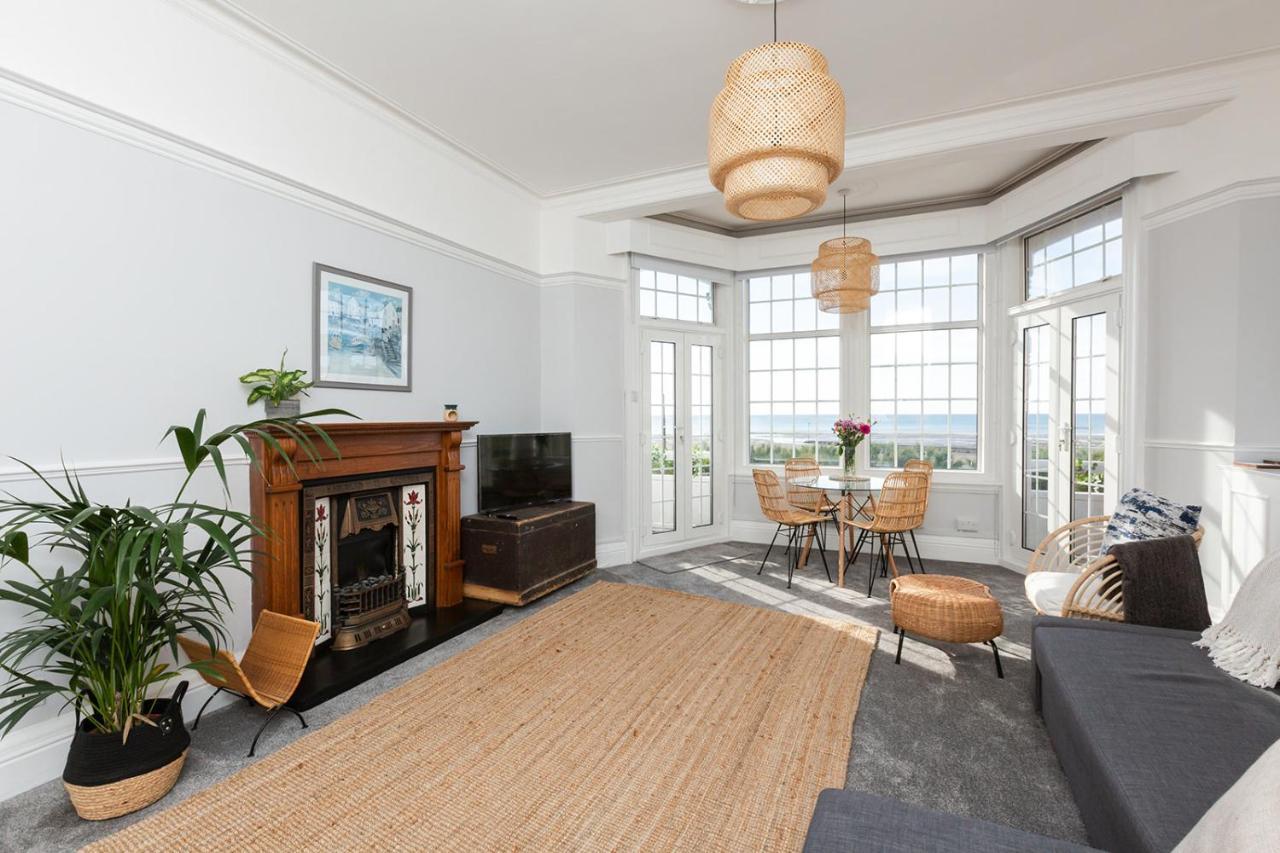 A View Of The Bay- Panoramic Sea Views- Sleeps 4 Lejlighed Westgate-on-Sea Eksteriør billede